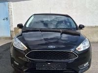 Gebraucht Ford Focus Trend 101 PS (74 kW) 2016 Schwarz Limousine