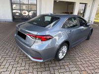 gebraucht Toyota Corolla Limousine Sedan 1.8 Hybrid 122 ECVT Nav Kam SHZ