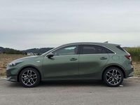 Neu Kia Ceed Silver 140 PS (102 kW) 2025 Grün Kleinwagen