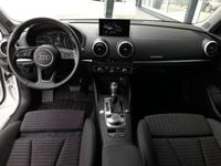 Gebraucht Audi A3 Sport 150 PS (110 kW) 2020 Weiß Limousine
