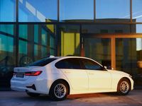 gebraucht BMW 320 320 d d * LED Scheinwerfer - HIFI Wireless Charging*