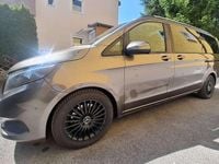 Gebraucht Mercedes V220 Exclusive 163 PS (119 kW) 2016 Grau Van / Kleinbus