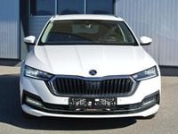 gebraucht Skoda Octavia Kombi 20 TDI Premium * virt. CP // HUD KAMERA