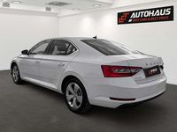 Gebraucht Skoda Superb Style 150 PS (110 kW) 2020 Weiß Limousine