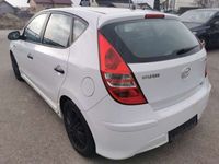 gebraucht Hyundai i30 16 CRDi Comfort DPF