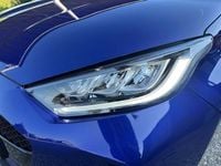 Neu Mazda 2 Homura-Line 92 PS (67 kW) 2025 Dunkelblau  metallic