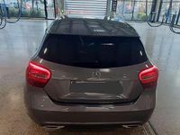 Gebraucht Mercedes A180 122 PS (89 kW) 2016 Grau Limousine