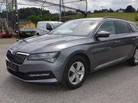 Gebraucht Skoda Superb 150 PS (110 kW) 2022 Grau Kombi