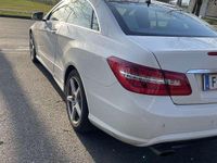 Gebraucht Mercedes E350 231 PS (169 kW) 2011 Weiß Coupé