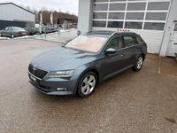 Gebraucht Skoda Superb Style 150 PS (110 kW) 2016 Grau Kombi