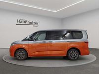 Gebraucht VW Multivan Business 218 PS (160 kW) 2024 Silber  metallic Van