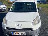 Gebraucht Peugeot Partner Family 90 PS (66 kW) 2013 Weiß Van / Kleinbus