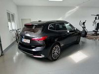 gebraucht BMW 218 d Luxury Line Aut.