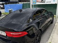 gebraucht Jaguar XE 20d R-Sport Aut.