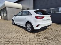 gebraucht Kia Ceed Vision 1.5 T-GDi 140PS Automatik Klimaautomatik Alarmanlage Sitzheizung Lenkradheizung Navi PDC Rückf.Kamera Bluetooth Touchscreen Apple CarPlay Android Auto Tempomat