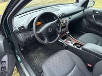 Gebraucht Mercedes C220 Elegance 143 PS (105 kW) 2004 Limousine
