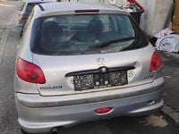 Gebraucht Peugeot 206 68 PS (50 kW) 2004 Silber Limousine