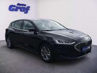 Neu Ford Focus Titanium 124 PS (91 kW) 2025 Schwarz Limousine