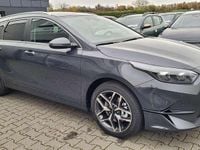 Neu Kia Ceed Sportswagon 140 PS (102 kW) 2025 Blau Kombi