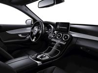 Gebraucht Mercedes C220 Avantgarde 170 PS (125 kW) 2018 Weiß Kombi