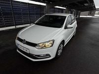 Gebraucht VW Polo Comfortline 60 PS (44 kW) 2014 Weiß Limousine