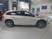 gebraucht Volvo V60 CC D3 Business