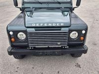 Gebraucht Land Rover Defender SE 122 PS (89 kW) 2015 Grün SUV