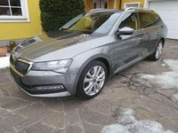 Gebraucht Skoda Superb Style 150 PS (110 kW) 2022 Grau Kombi