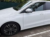 Gebraucht Mercedes B180 116 PS (85 kW) 2023 Weiß Van / Kleinbus