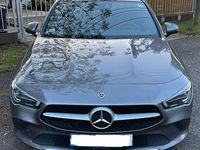 Gebraucht Mercedes CLA200 Shooting Brake 150 PS (110 kW) 2020 Grau Kombi