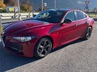 Gebraucht Alfa Romeo Giulia 150 PS (110 kW) 2016 Rot Limousine