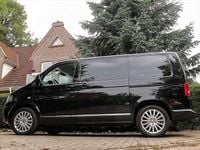 Gebraucht VW Multivan Highline 179 PS (131 kW) 2015 Schwarz Van