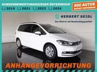 Gebraucht VW Touran 150 PS (110 kW) 2022 Purewhite Van / Kleinbus