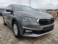 Neu Skoda Fabia 80 PS (58 kW) 2025 Grau Limousine
