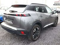 gebraucht Peugeot 2008 Allure 1.2 PureTech 100 EcoLED PDC Keyl. 74 kW ...