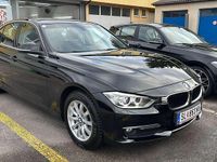 Gebraucht BMW 318 143 PS (105 kW) 2013 Schwarz Limousine