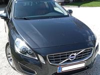 Gebraucht Volvo V60 Summum 215 PS (158 kW) 2011 Grau Kombi