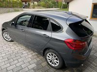 Gebraucht BMW 218 Sport Line 150 PS (110 kW) 2017 Grau Kombi