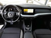 gebraucht Skoda Octavia Combi TOUR 2,0 TDI DSG MATRIX-LED / STANDHZG / 18 ZOLL / VIRTUELL / NAVI / AHV / E-KLAPPE / KEYLESS