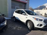 Gebraucht Ford Kuga Trend 120 PS (88 kW) 2017 Weiß SUV