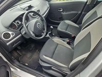 gebraucht Renault Clio 12i Benzin Euro5 Perfekt! 130000km!Klimaautomatik