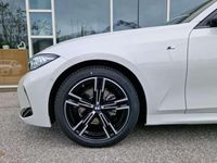 Gebraucht BMW 320 Shadowline 190 PS (139 kW) 2025 Weiß Kombi