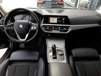 gebraucht BMW 320 d Touring ""Sport"" Aut. *VOLL LED / NAVI / ACC /...