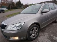 Gebraucht Skoda Octavia Ambiente 140 PS (102 kW) 2009 Grau Kombi