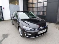 Gebraucht VW e-Golf 100 kW (136 PS) 2018 Schwarz  metallicperleffektno Kleinwagen