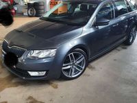 gebraucht Skoda Octavia Combi 1.6 TDI GreenLine