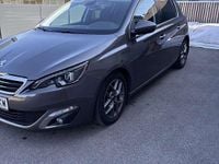 Gebraucht Peugeot 308 Allure 120 PS (88 kW) 2015 Silber Limousine