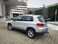 Gebraucht VW Tiguan Sport 140 PS (102 kW) 2012 Grau SUV