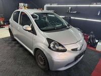 Gebraucht Toyota Aygo Basis 68 PS (50 kW) 2008 Silber Kleinwagen