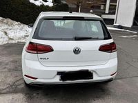 Gebraucht VW Golf Comfortline 110 PS (80 kW) 2018 Weiß Limousine